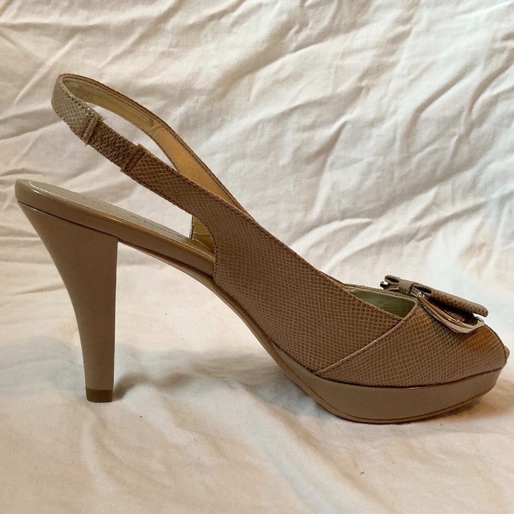 Anne Klein Pumps NWOT